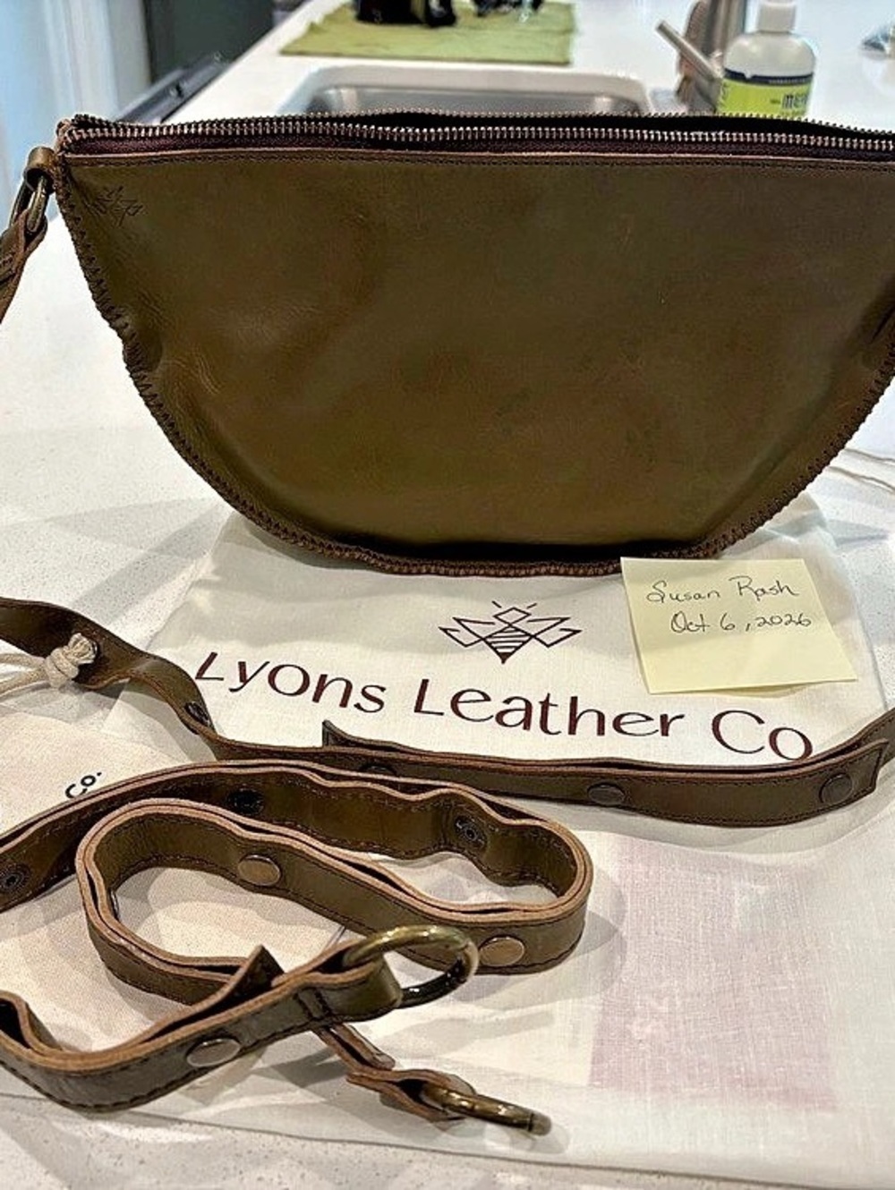 Lyons Leather Co. Queen Bee Sage Bag. Brown & Blue Paisley lining. This bag has